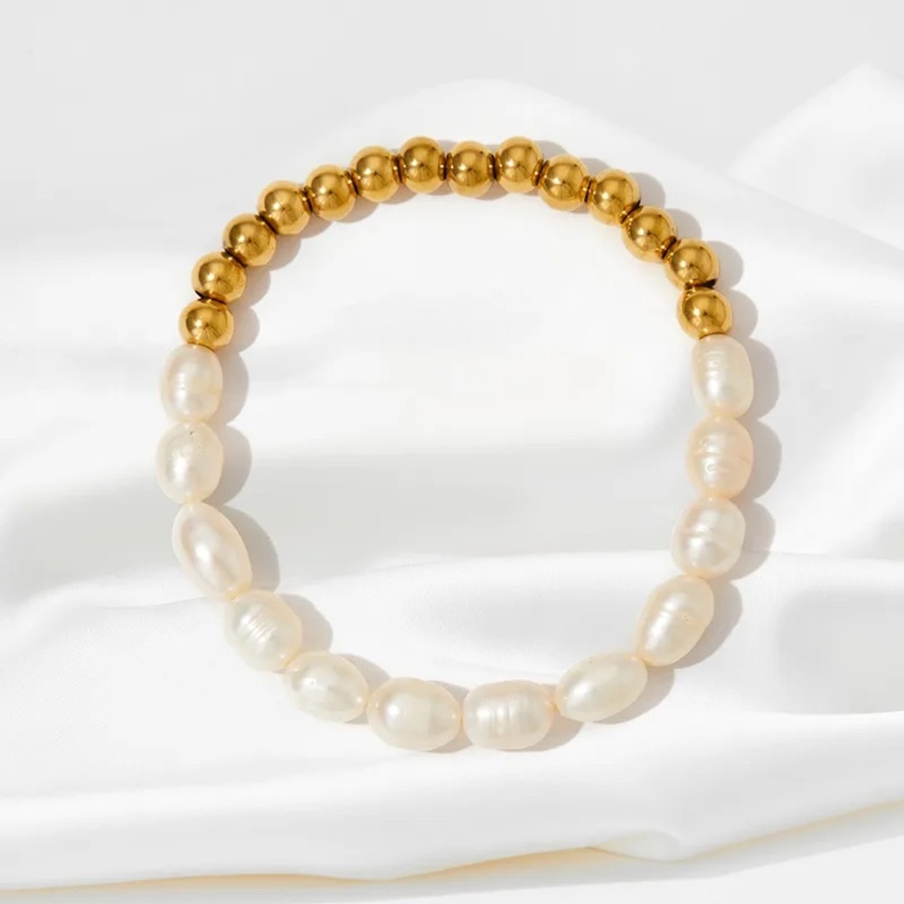 Heart Bracelet Stack Set! - Picture 4 of 4